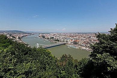 《剑星》《妮姬》联动预告片公布 可爱doro彩蛋！